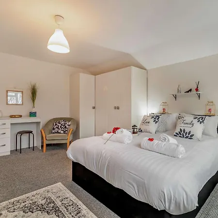 2 Bed In Stratford-Upon-Avon 94299 Villa Buitenkant foto