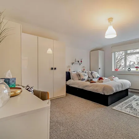 2 Bed In Stratford-Upon-Avon 94299 Villa Buitenkant foto