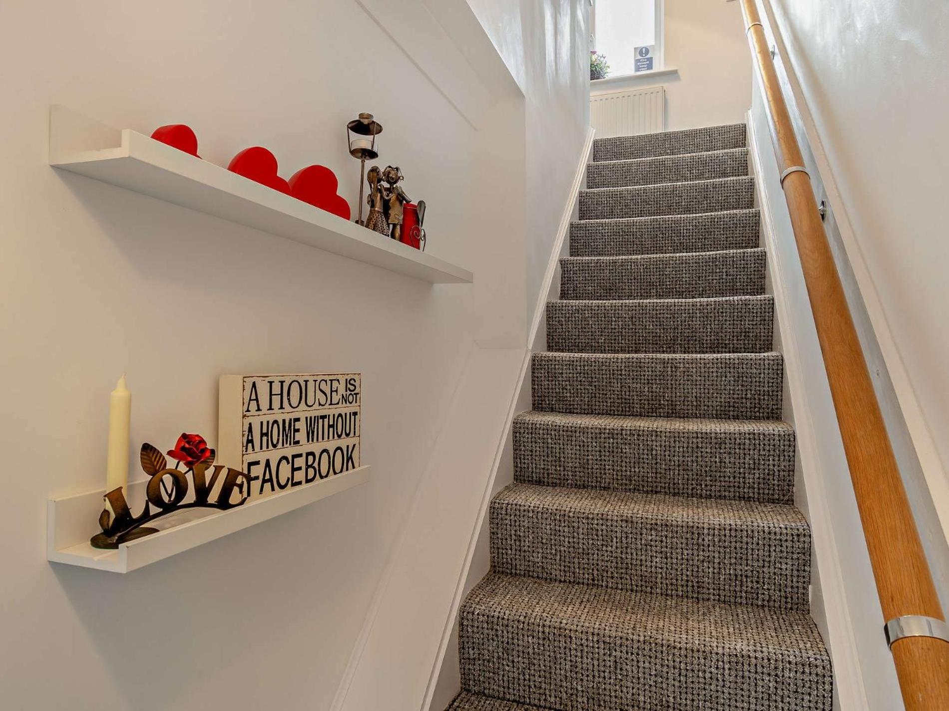 2 Bed In 94299 Holiday home