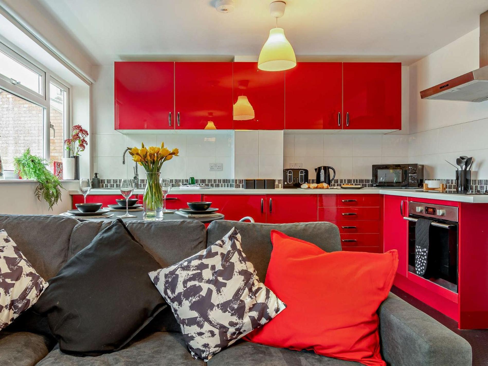 2 Bed In 94299